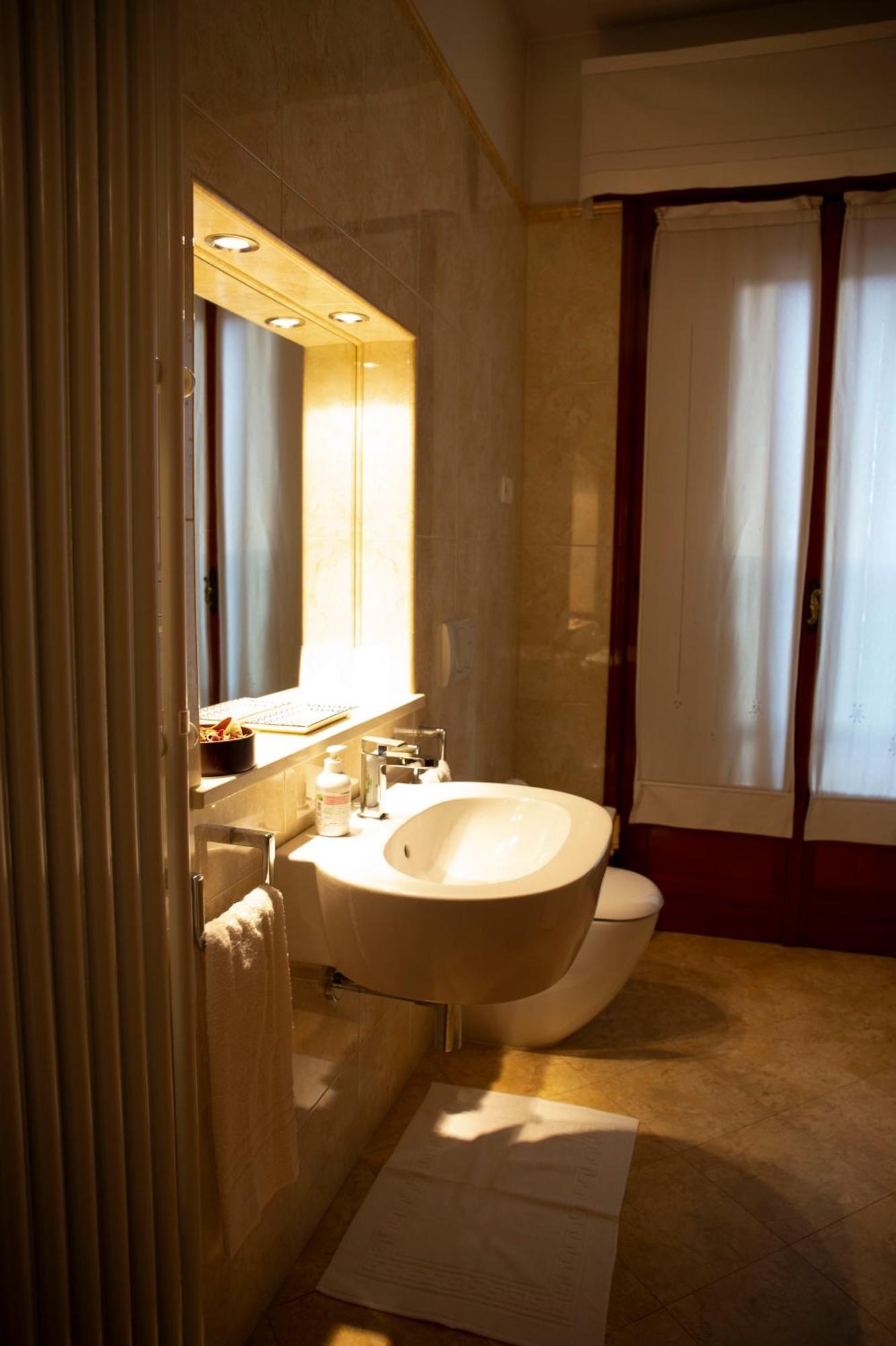 Casa Giuly Apartment Parma Luaran gambar