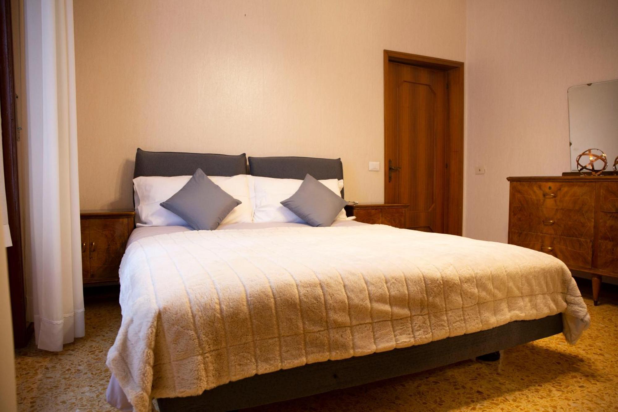 Casa Giuly Apartment Parma Luaran gambar